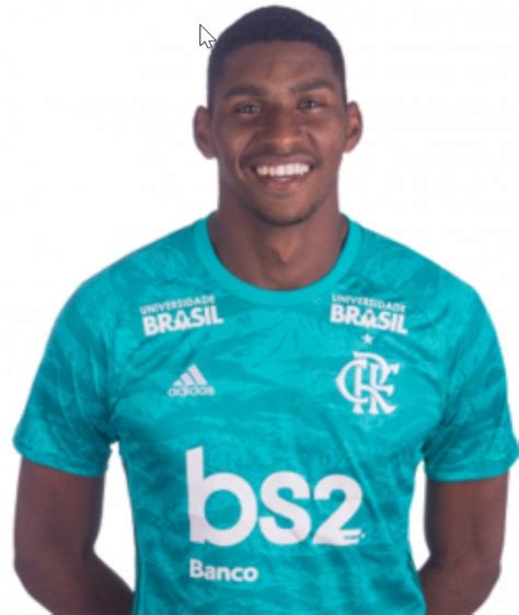 Hugo souza is an actor, known for gambiarra, o hd de espadas (2019), tromba trem: Jogadores do Clube de Regatas do Flamengo (Hugo Souza)