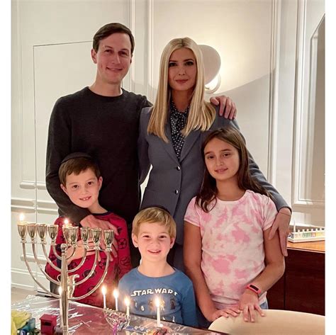 Photo Ivanka Trump Son Mari Jared Kushner Et Leurs Enfants Arabella