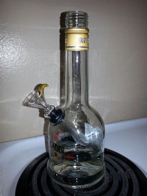 This is my first video and i will be showing you how to make a water bottle bong with some simple homemade items1.some thing to cut with (or you can burn it). Goldschlager Bong | Homemade Bongs | Pinterest | Bongs