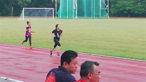 Popular sekolah menengah in sarawak view more. SMK(P) SRI AMAN MSSD 2020 (P2 4X400M) - YouTube