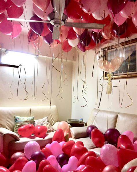 How To Decorate Your Room With Balloons Leadersrooms