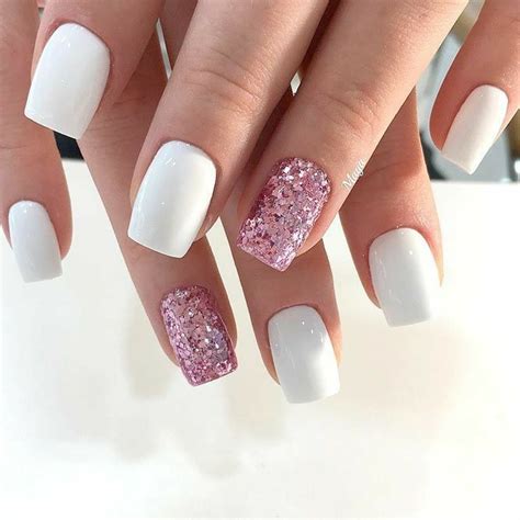 These designs and colors for short nails are so stylish! Pin on nails