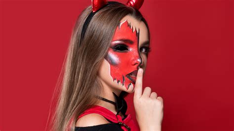 25 Halloween Makeup Looks That Couldnt Be Easier To Pull Off