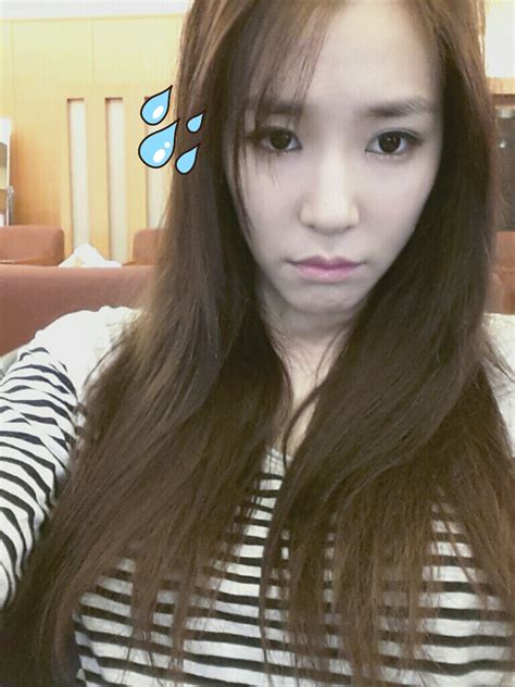 Ulaay Check Out The Cute Photo Of Snsd S Tiffany