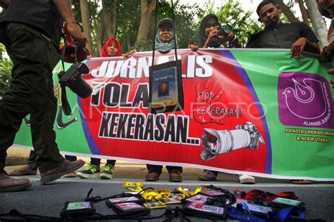 Aksi Solidaritas Jurnalis Aceh Tolak Kekerasan Antara Foto
