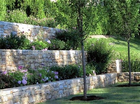 20 Enchanting Stone Walls Garden Ideas Trendecora Stone Walls