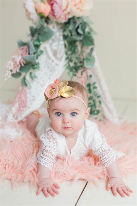 It is too soft to flatten their developing heads, which is another plus. Blakely's 6 Month Old Pictures//Sara Vickers// Baby Flower ...