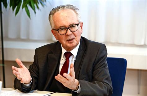 7 objekte auf 3 unterschiedlichen anzeigenmärkten gefunden. Corona-Krise in Steinenbronn: Bürgermeisterwahl wird im ...
