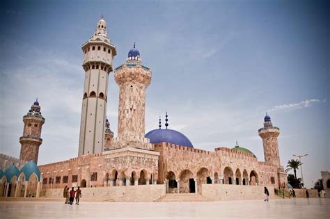 Great Mosque Of Touba Touba Senegal Mosques Taj Mahal Islam