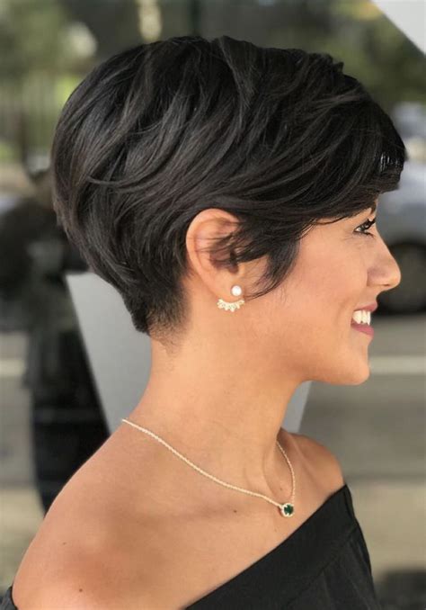 The Best Short Hairstyles To Flatter Brown Hair
