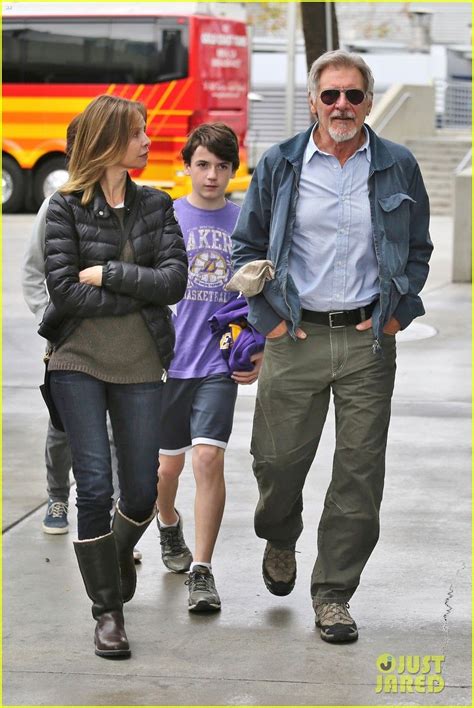 Flockhart quickly became not just harrison's girlfriend, but also a part of his family. Harrison Ford and Calista Flockhart take their son Liam to ...