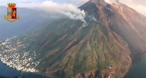 Dachte An Pompeji Ein Toter Bei Ausbruch Am Vulkan Stromboli Italien