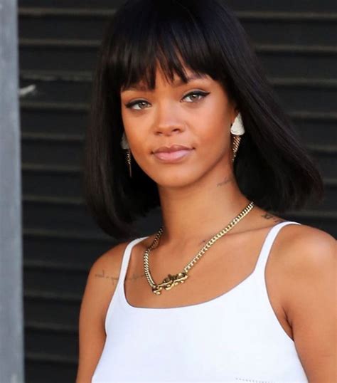 Pin By Martin Phipps On Rihanna Rhianna Hairstyles Dark Brunette