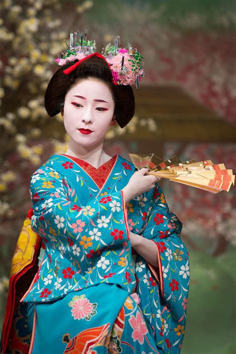都をどり 2013 12 Japanese Traditional Dress Japanese Women Beautiful Japanese Girl