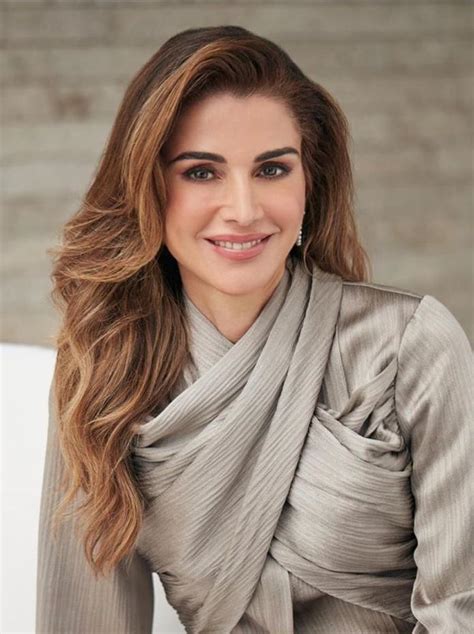 Celebrating The Life And Style Of Queen Rania Savoir Flair
