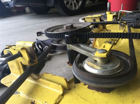 They are designed for efficient mowing with exceptional manoeuvrability and trimming capability. JD GX345 54c mower drive belt rub - Yesterday's Tractors