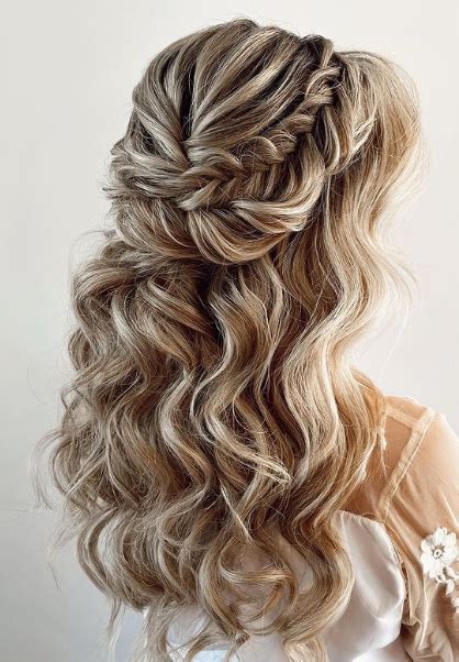 A Guide To Bridal Hairstyles For Long Hair Blush And Pearls
