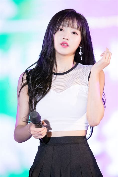 Yooa Oh My Girl Page 7 Of 21 Asiachan Kpop Image Board