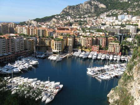 ➡️ pour télécharger l'application et nous suivre sur nos réseaux sociaux: Mementos from my trip to Monaco - Nicole Fronda