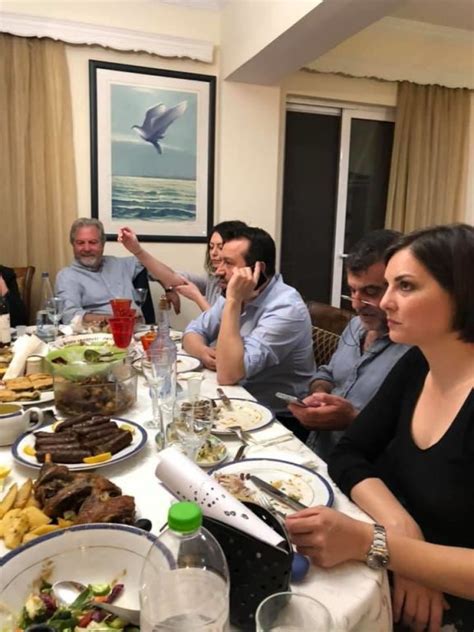 Φιλελευθεροσ βαξεβανησ γιαννησ στουρναρασ δημοσιογραφοι φιλελευθερου κεελπνο κυβερνηση κωστασ βαξεβανησ παυλοσ πολακησ. Πολάκης γενέθλια: Οι καλεσμένοι, η ζεμπεκιά και τα ...