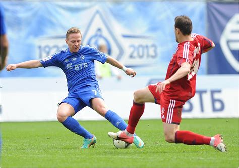 Türk spikerler ve yorumcular tarafından 1500 farklı sekilde telaffuz edilebilecek potansiyelde bir isim soyada sahip futbolcu. Így csajozik Dzsudzsák Balázs | 24.hu