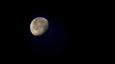 Скачать 3840x2160 полнолуние луна небо ночь черный обои картинки
