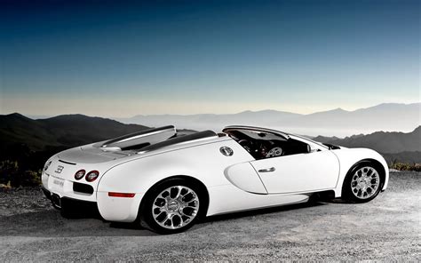 Apparently, it's because the regular veyron is such a pansy jellyfish of a car that bugatti brings forth the super sport. HD Car Wallpapers: Bugatti Veyron Super Sport 2013 In White