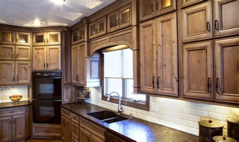 Whether you are searching for inspiration and design tips for your kitchen or looking for some expert advice. RENEW REFACING | GRACIOUS REBIRTH