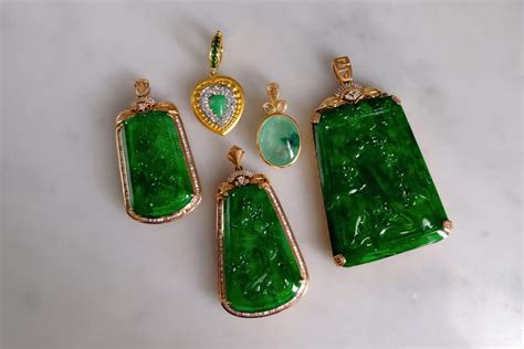 Vintage Carved Jade Pendant Jade Ornaments Gem Gardener