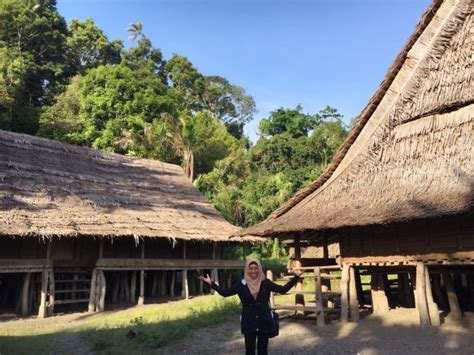Rumah baileo merupakan identitas setiap negeri yang ada di maluku selain gereja atau. 4+ Rumah Adat Baileo (KEUNIKAN, PENJELASAN, GAMBAR)