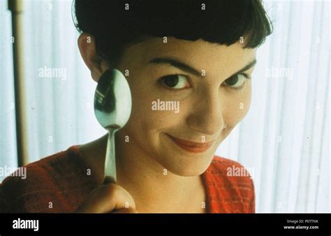 Amelie 2001 le fabuleux destin hi-res stock photography and images - Alamy