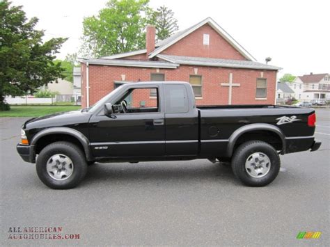 2003 Chevrolet S10 Zr2 Extended Cab 4x4 In Black Onyx Photo 15
