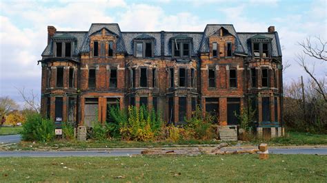 Abandoned Mansions Detroit Michigan
