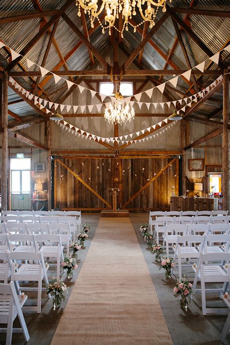 Amazing Barnyard Wedding Venues In The World Check It Out Now Londonwedding1