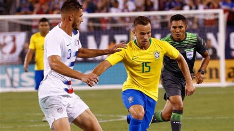 Equipaciones brasil online en shopalike | ropa y accesorios al mejor precio en multitud de tiendas ✔ compra online de forma segura. Debut y noche inolvidable para Arthur Melo con Brasil (0-2 ...