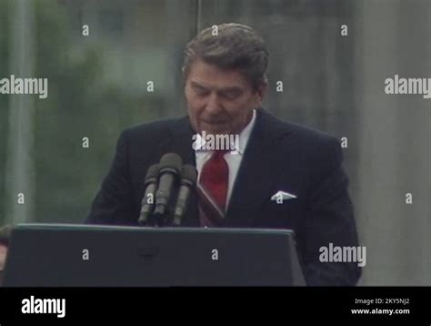 President Ronald Reagans Speech At The Berlin Wall 1987 Stock Video