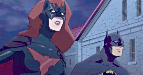 Batman Bad Blood Trailer Teams Up Batwoman And Batwing