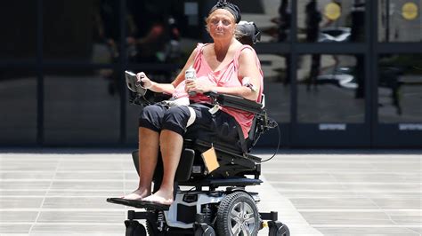 Abby Lee Miller Tans In Wheelchair Amid Cancer Battle Us Weekly