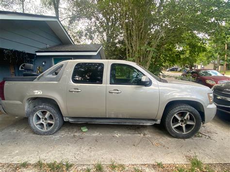 2008 Chevrolet Avalanche · LT Sport Utility Pickup 4D 5 1/4 ft - Cars