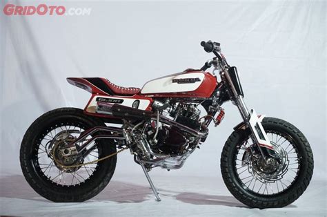 Beberapa pilihan motor gl max di tahun 2007, 2009, 2010, 2012 yang bisa dibuat menjadi ala thailook ceper dengan airbrush atau cutting sticker, admin sajikan beberapa kumpulan gambar dan juga wallpaper untuk pecinta modif download modif gl pro roadrace sederhana. Modifikasi Gl Terkeren - Modifikasi Honda Gl100 Terpopuler ...