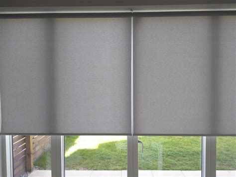 Customize your coverings for narrow windows, mutliple units on one headrail, sliding/patio and french doors. Door Blind Brackets & Roman Shade Brackets | Levolor ...