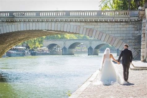 Classic Destination Elopement In Paris French Wedding Style Paris