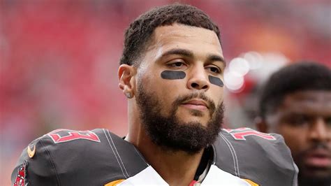 Mike Evans One Game Suspension Upheld Out Vs Jets