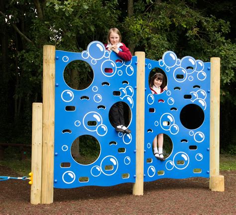 Curved Bubble Climbing Wall Fawns Playground Equipment