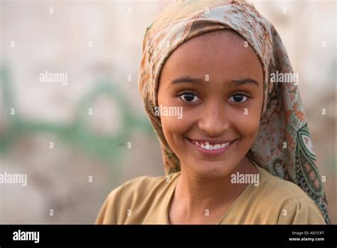 Yemeni Girl Fotos Und Bildmaterial In Hoher Auflösung Alamy