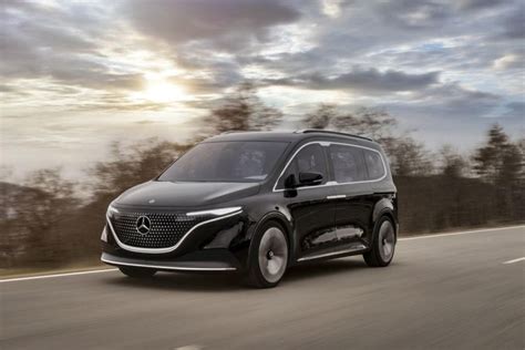 Premiere des Mercedes EQ Concept EQT E Van für Familien