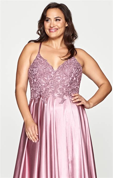 PLUS SIZE PROM DRESS EXCLUSIVE TO US IN THE MIDLANDS At Ball Gown Heaven