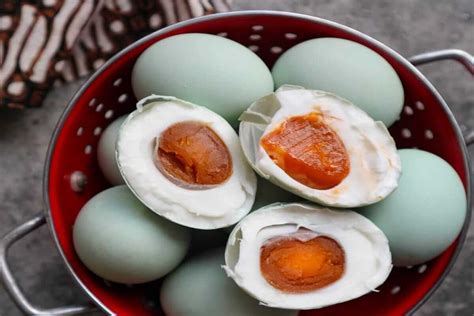 Cara Membuat Telur Asin Anti Gagal —