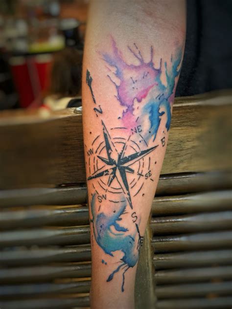 Watercolour Compass Rose Tattoo Compass Rosadosventos Feminine Tattoos By Me Pinterest