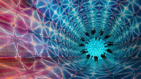 Worlds Biggest Walk Through Kaleidoscope Delivers Psychedelic Visuals